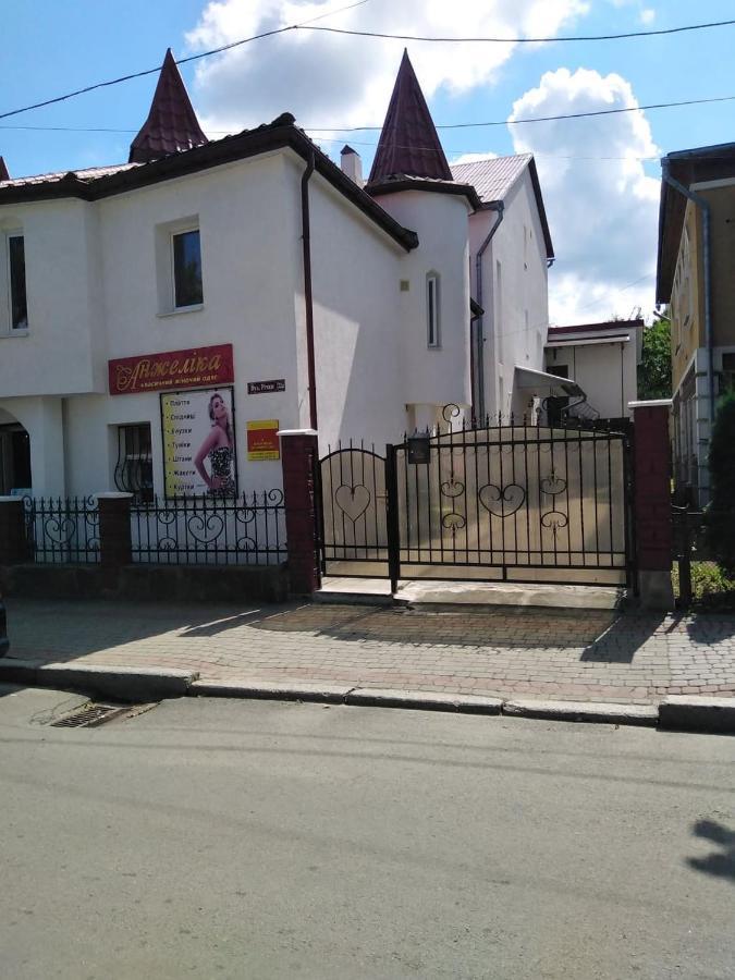 Sadyba Anzhelika Truskavets Buitenkant foto