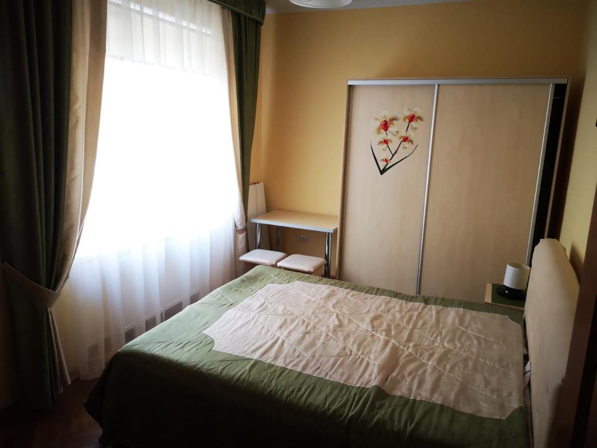 Sadyba Anzhelika Truskavets Buitenkant foto